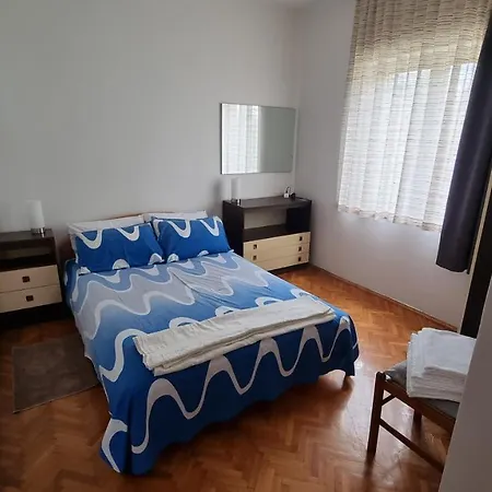Apartman By The Sea - 2255 *